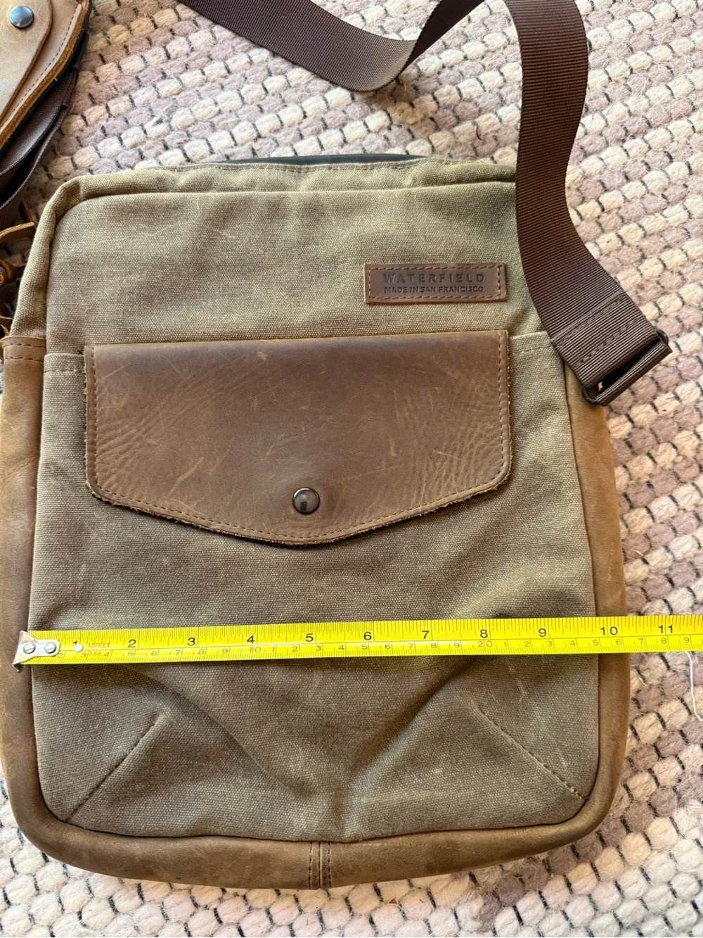 WaterField Designs Bolt Crossbody laptop bag